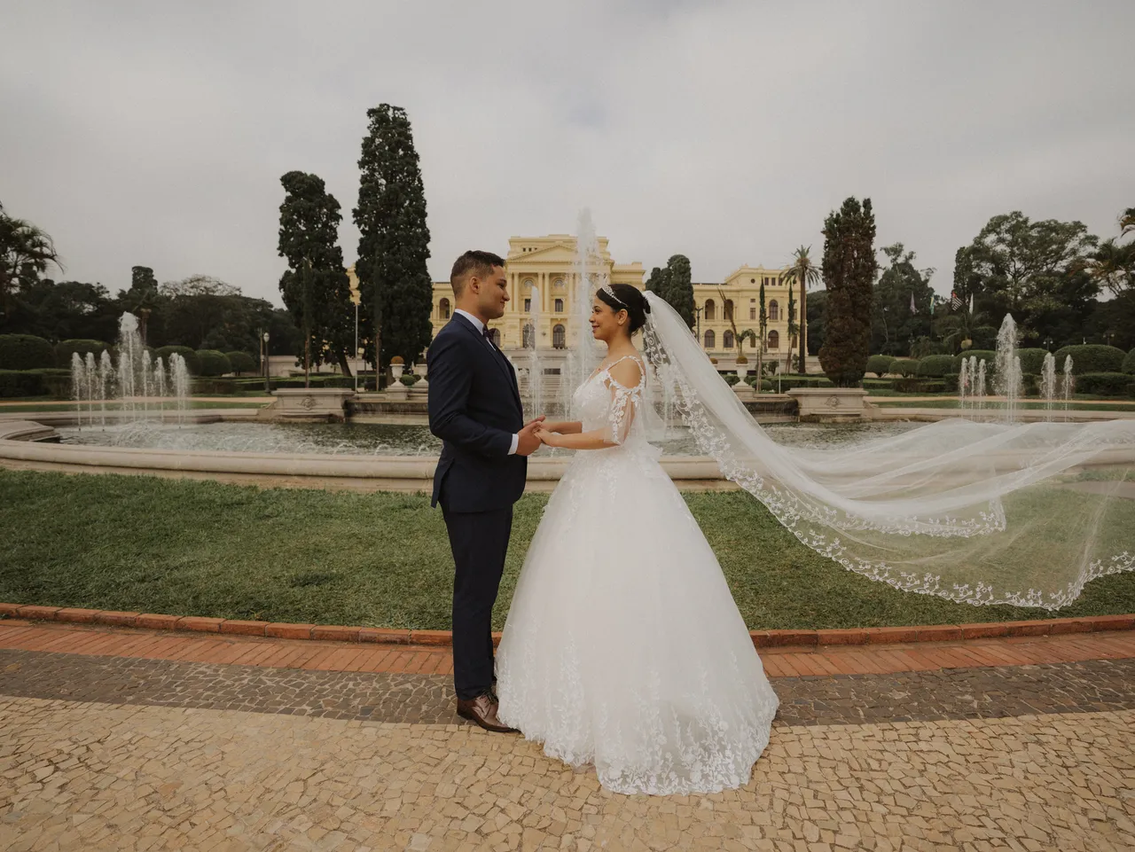 Engagement | Pre-Wedding professional picture by hyo un berbat, photographer from Roscoff france